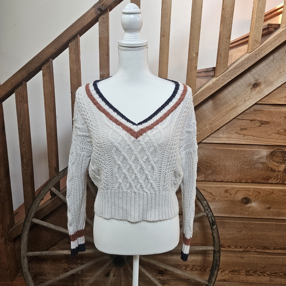 American Eagle Outfitters V-Neck Sweater - Cream with Red and Blue Trim - Picture 1 of 6